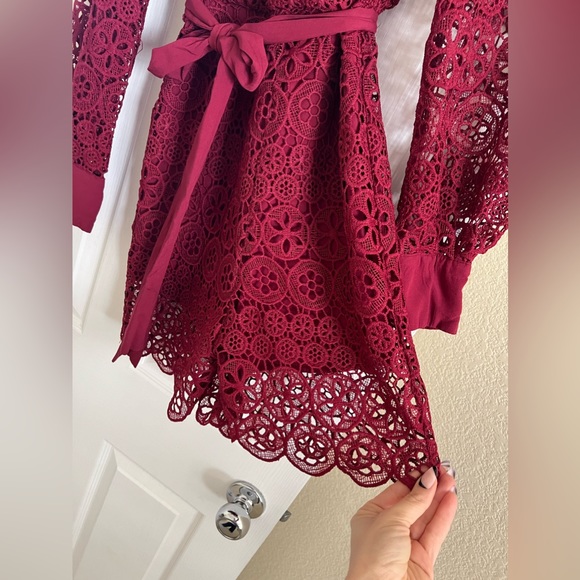 🌹 3 for $25 🛍️ Crochet Lace Romper DateNight Puffed Sleeves Outfit - Picture 4 of 5